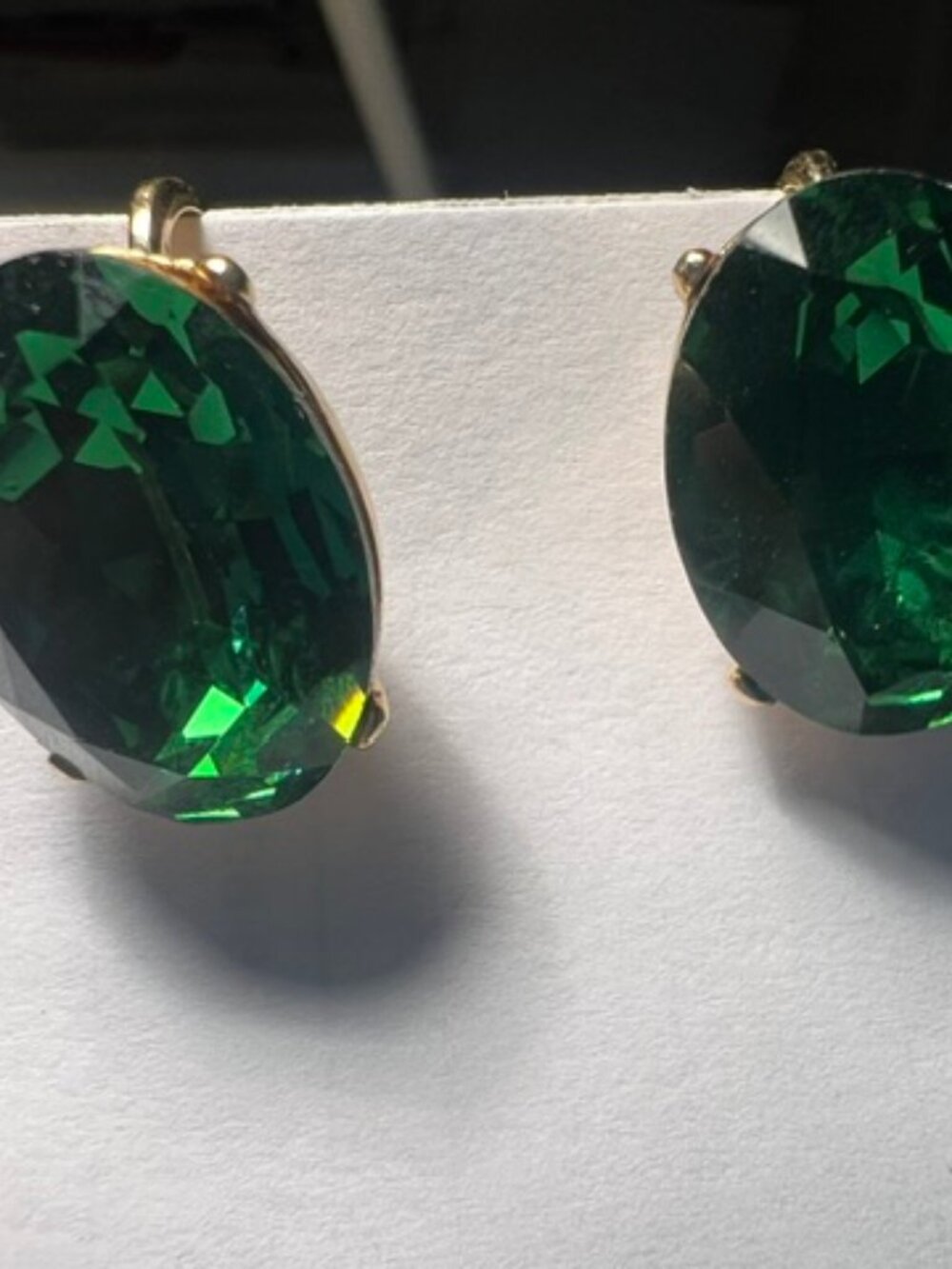 Stunning Mid-Century Signed Trifari Emerald Green Faceted Glass Clip Earrings!